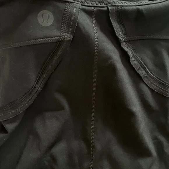 Lululemon racer back long tank top. size 6
excellent condition - Picture 3 of 4